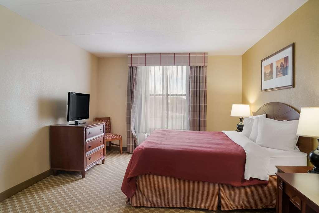 Quality Inn & Suites Saginaw Bilik gambar