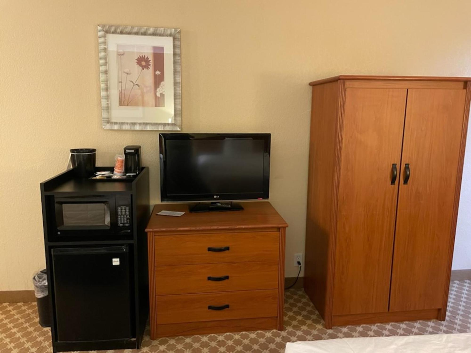 Quality Inn & Suites Saginaw Luaran gambar
