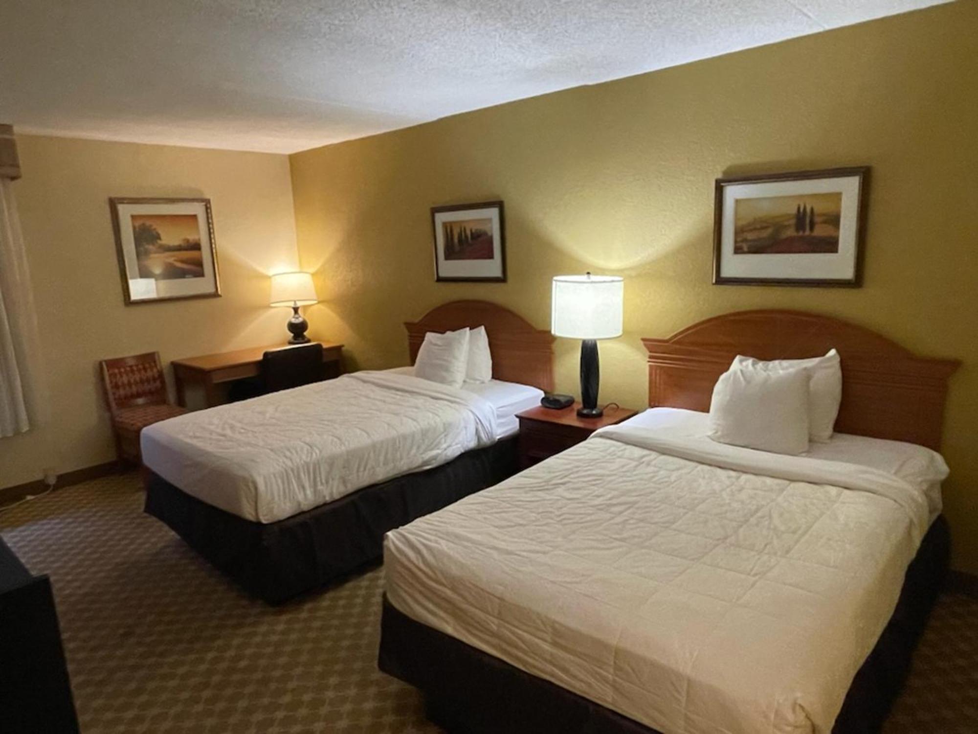 Quality Inn & Suites Saginaw Luaran gambar